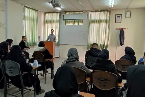 برگزاری کارگاه خود مراقبتی در فضای مجازی در دانشگاه پیام نور شهرستان اسلامشهر 